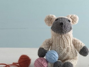 Little Lamb Sock Critter in Lion Brand Wool-Ease - 90572AD