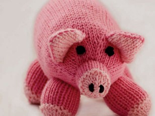 Pink Pig Toy in Cascade 128 Superwash - C202